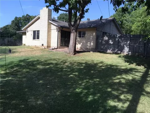 2420 Timberlake Dr, Irving, TX 75062
