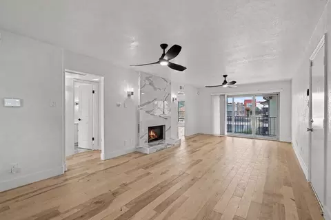 10650 Steppington Dr #219, Dallas, TX 75230