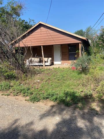 1311 N Blanco St, Coleman, TX 76834