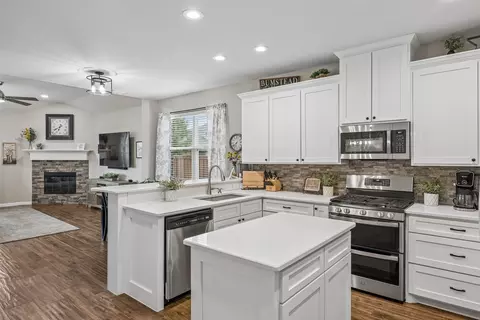 2313 Twilight Star Dr, Little Elm, TX 75068