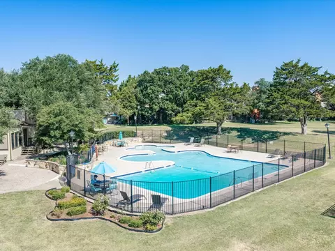 1327 Big Stone Gap Rd, Duncanville, TX 75137