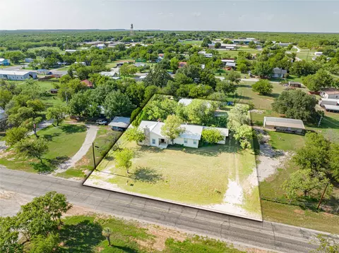 204 Fm 209 E, Woodson, TX 76491