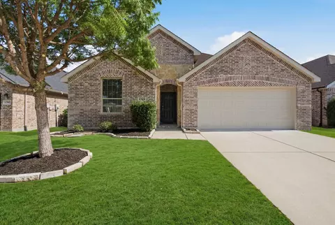 1705 Zebra Finch Dr, Little Elm, TX 75068