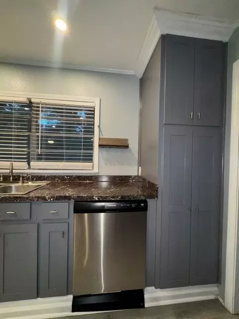 Kitchen - 500 W Marshall St, Minden, LA 71055 photo 4 of 6