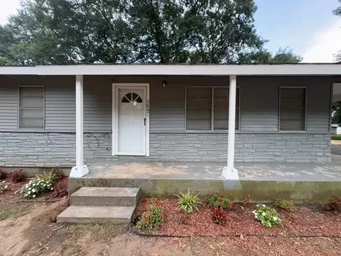 Exterior - 500 W Marshall St, Minden, LA 71055 photo 2 of 8