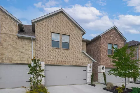 509 Hutchinson Ln, Lewisville, TX 75077