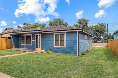 917 E Jessamine St, Fort Worth, TX 76104