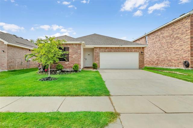 4929 Knob Dr, Fort Worth, TX 76179