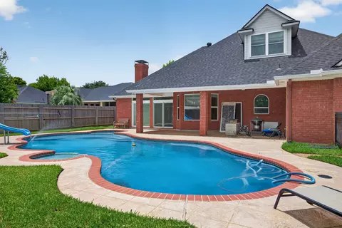 532 Parklane Dr, Bossier City, LA 71111