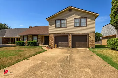 9916 Village Grn, Shreveport, LA 71115