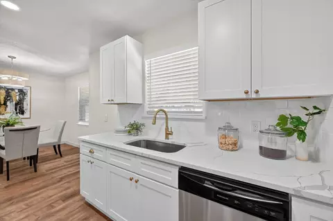 301 E Fuller Dr, Euless, TX 76039 photo 12