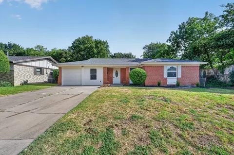 301 E Fuller Dr, Euless, TX 76039 photo 1