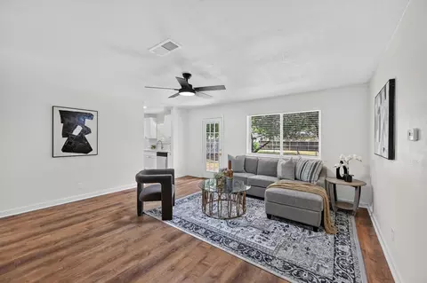 301 E Fuller Dr, Euless, TX 76039 photo 6