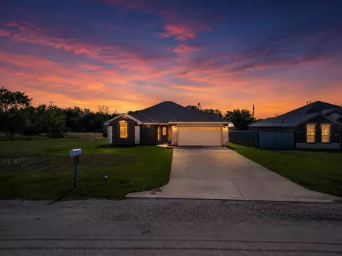 1007 SW 2nd Ave, Mineral Wells, TX 76067