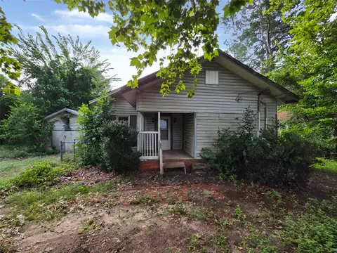 416 Sycamore St, Grapeland, TX 75844