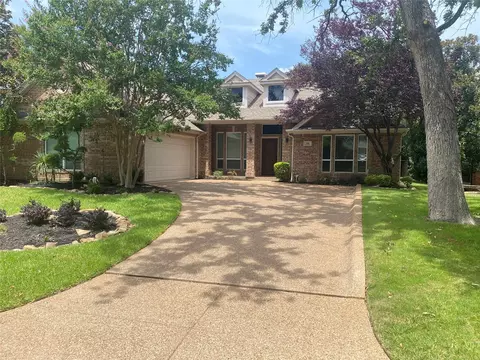 718 Ashleigh Ln, Southlake, TX 76092