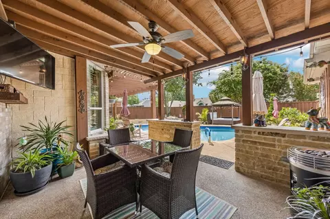 1214 Donegal Ln, Garland, TX 75044