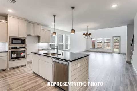 Kitchen - 1416 Chicory Ln, Celina, TX 75009 photo 2 of 3