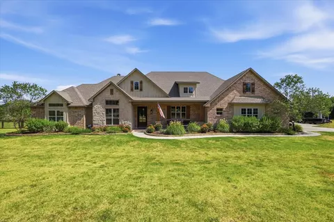 2782 Rock Hill Rd, Aubrey, TX 76227