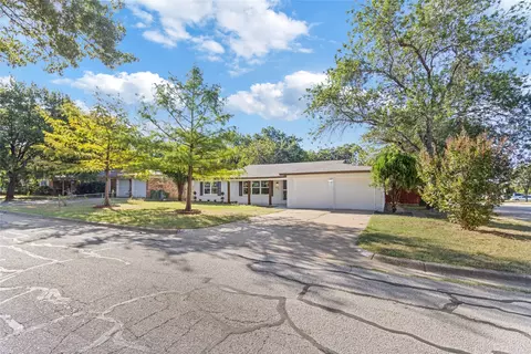7800 Arnold Ter, North Richland Hills, TX 76180