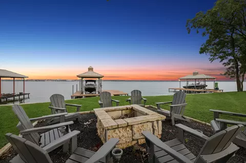 4414 Scenic Dr, Rowlett, TX 75088