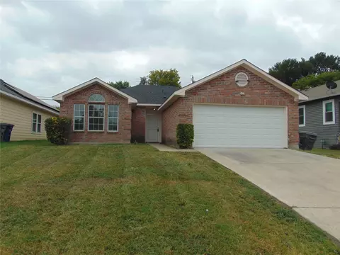 2538 Camel Ct, Dallas, TX 75241