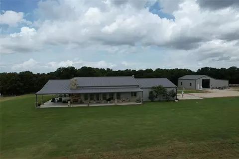 1809 Carminati Rd, Montague, TX 76251