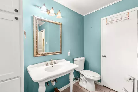 Bath - 1006 Spring St, Longview, TX 75604 photo 4 of 4