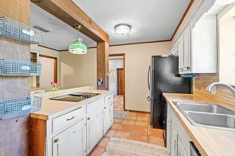 Kitchen - 1006 Spring St, Longview, TX 75604 photo 3 of 3