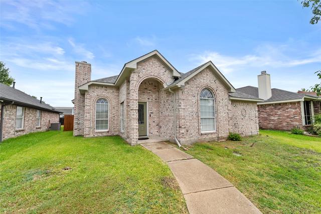 2800 Helen Ln, Mesquite, TX 75181