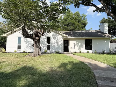 1908 Ann Ave, Carrollton, TX 75006