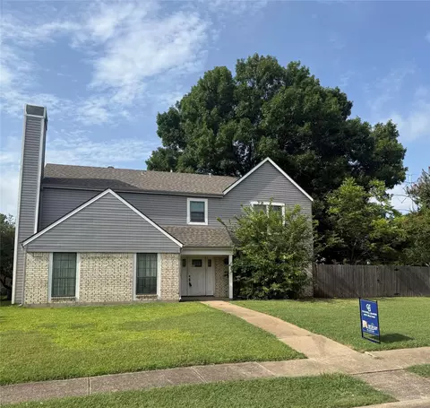 610 Pyramid Dr, Garland, TX 75040