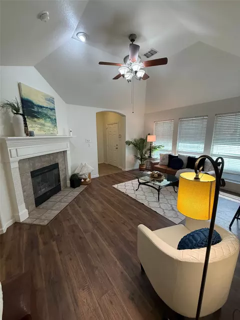 Living - 330 Granger Cir, Argyle, TX 76226 photo 3 of 4