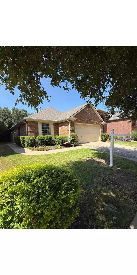 330 Granger Cir, Argyle, TX 76226