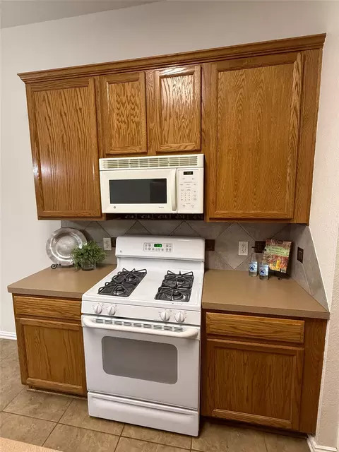 Kitchen - 330 Granger Cir, Argyle, TX 76226 photo 1 of 4