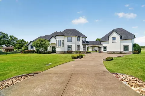1717 Taylor Bridge Ct, Burleson, TX 76028