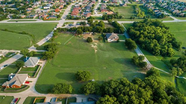 800 Terrace Dr, Desoto, TX 75115