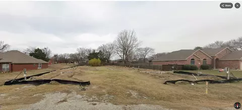 1065 Bayport Dr, Lancaster, TX 75134