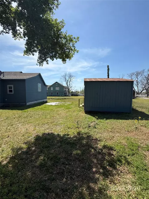 507 E Logan St, Calvert, TX 77837 photo 11