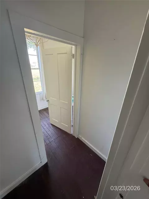 507 E Logan St, Calvert, TX 77837 photo 4