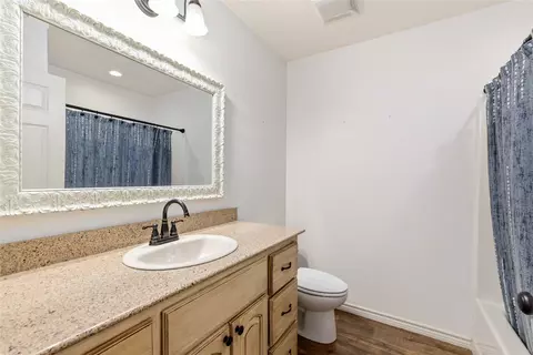 Bath - 205 Briarcrest, Early, TX 76802 photo 3 of 4