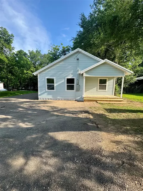 606 W Wolfe St, Grand Saline, TX 75140
