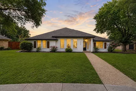3306 Blue Bell Pl, Richardson, TX 75082