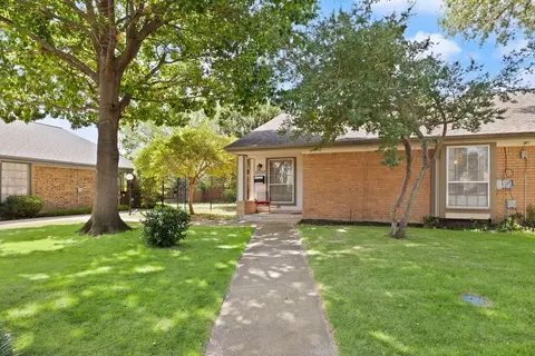 13752 Flagstone Ln, Dallas, TX 75240