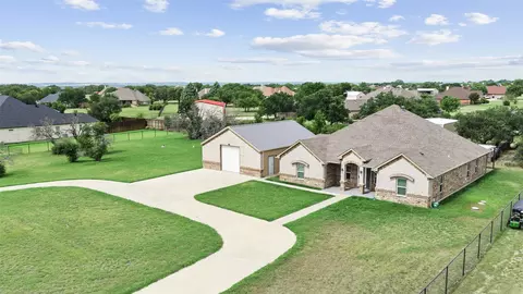 6797 Bridle Bit Trl, Fort Worth, TX 76135