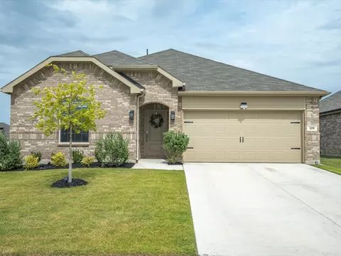 326 Texas Trl, Justin, TX 76247