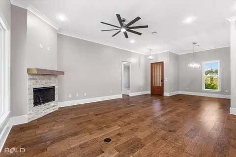 Living - 157 Sitka Loop, Haughton, LA 71037 photo 5 of 9