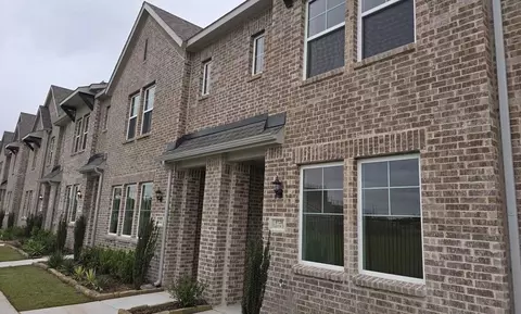 5728 Lakeview Dr, Watauga, TX 76148