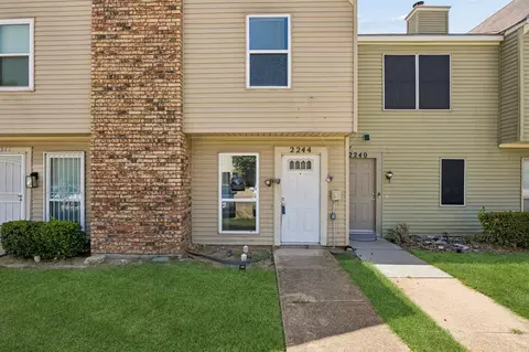 2244 Aspen Dr, Dallas, TX 75227