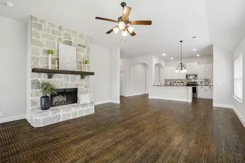 2115 Victoria Ln, Princeton, TX 75407